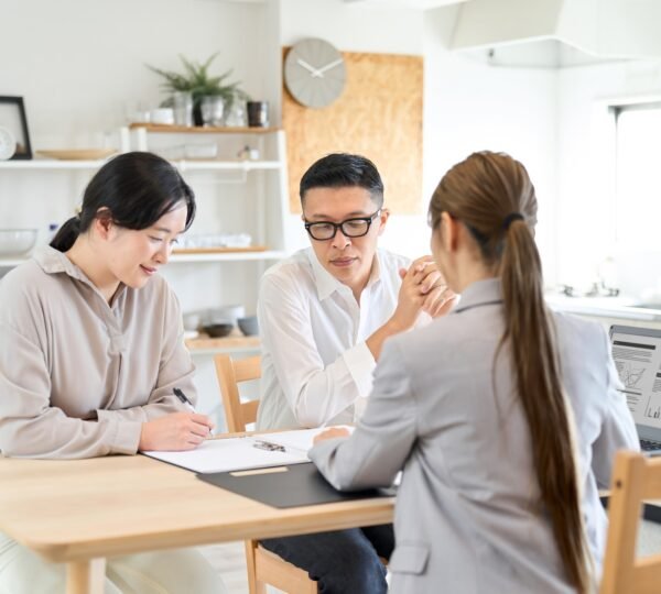 A female insurance agent giving information about insurance